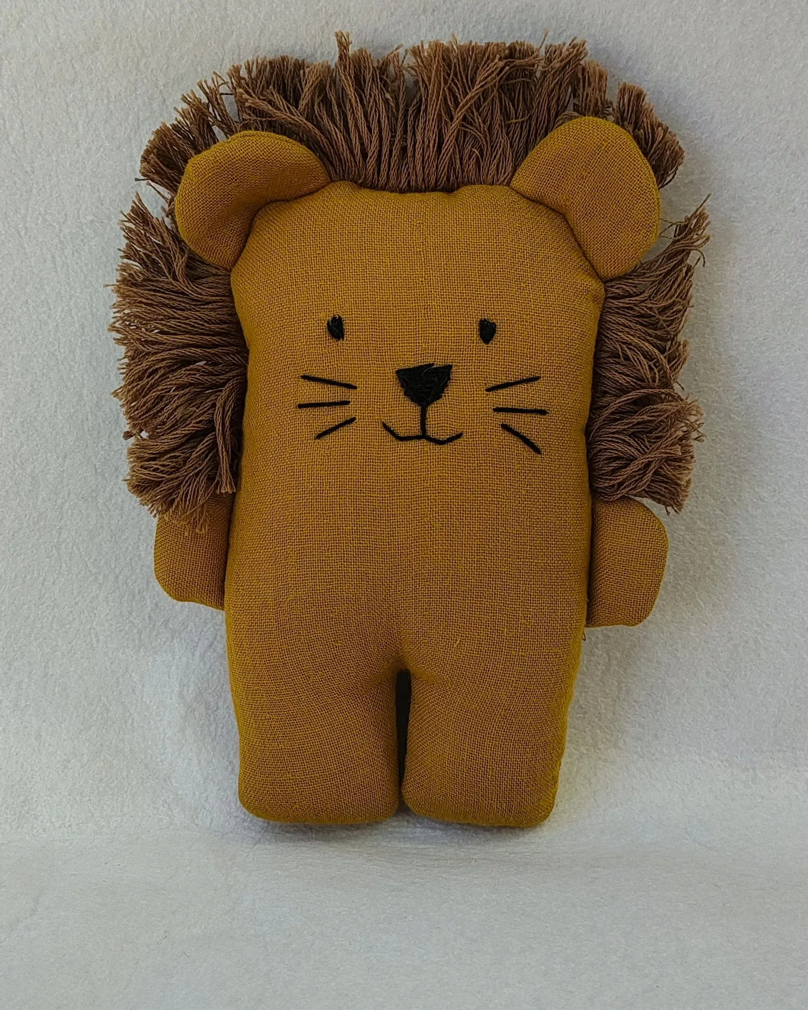 Muslin Lion Pocket Toy